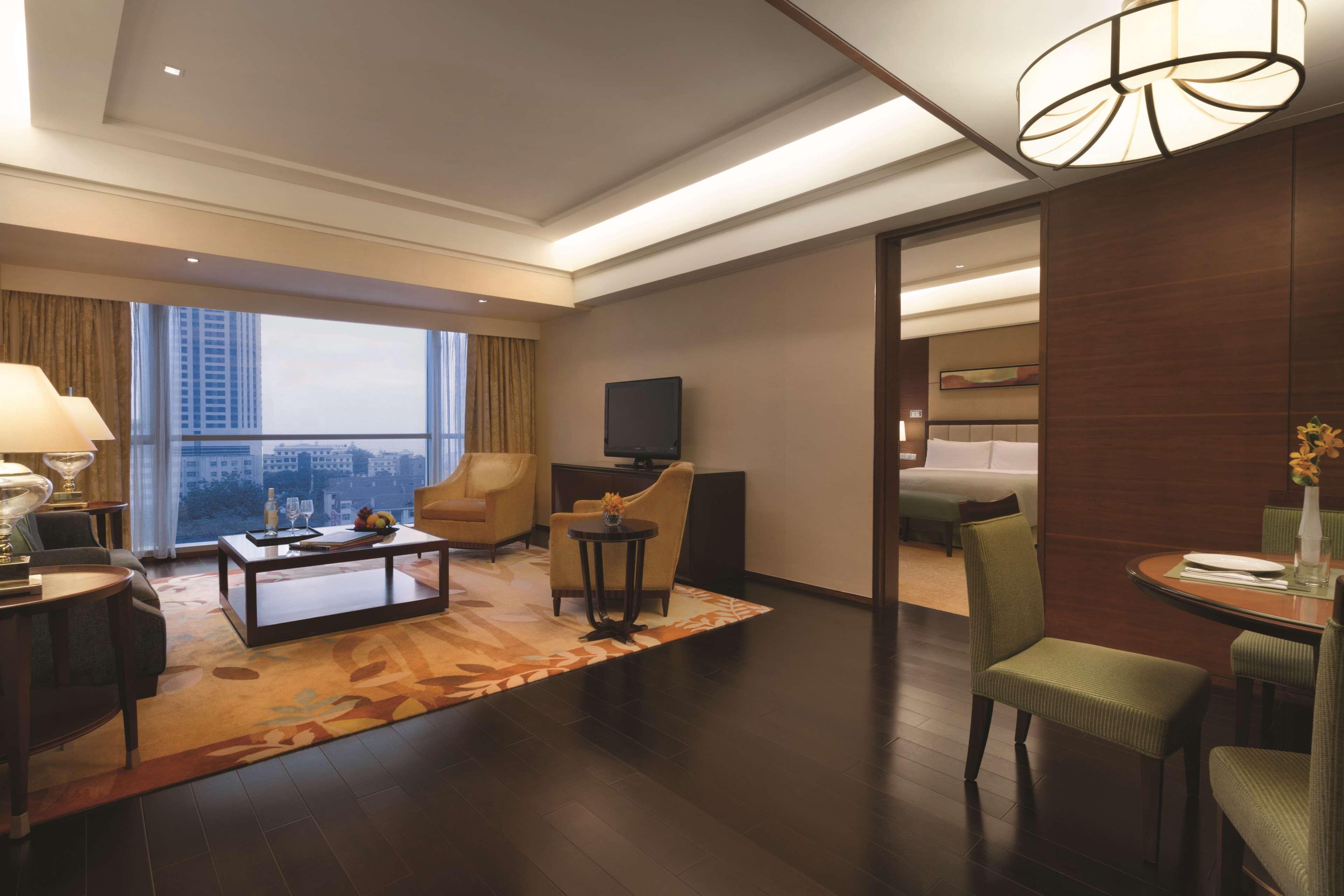 Shangri-la - Fourth Square Qingdao